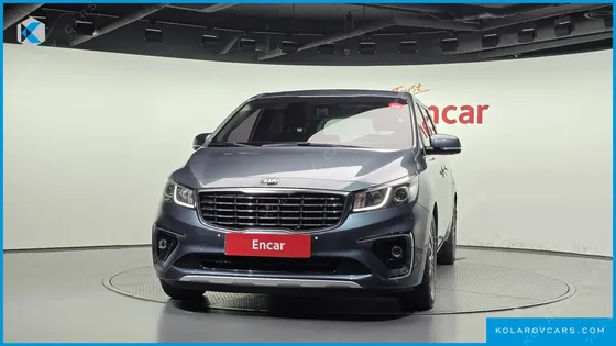 KIA CARNIVAL 11-SEATER NOBLESSE