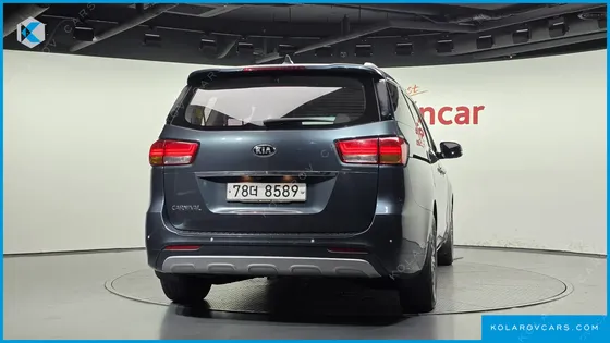 KIA CARNIVAL 11-SEATER NOBLESSE