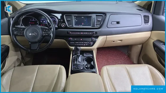 KIA CARNIVAL 9-SEATER NOBLESSE
