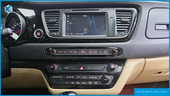 KIA CARNIVAL 9-SEATER NOBLESSE
