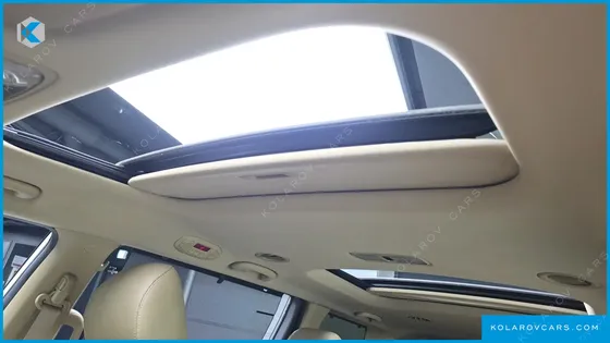 KIA CARNIVAL 9-SEATER NOBLESSE