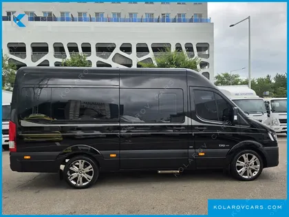 HYUNDAI SOLATI 15-SEATER