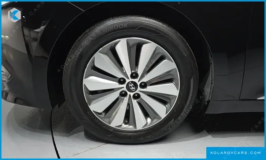 HYUNDAI GRANDEUR PREMIUM COLLECTION