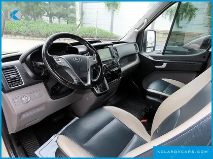 HYUNDAI SOLATI 15-SEATER