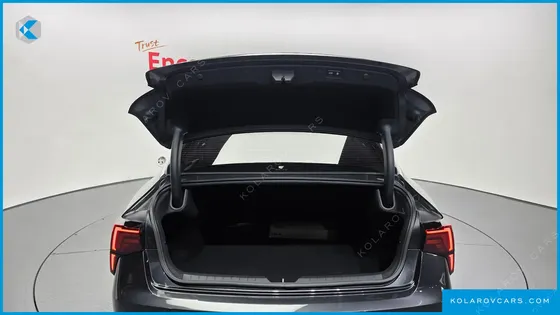 KIA K5 SIGNATURE
