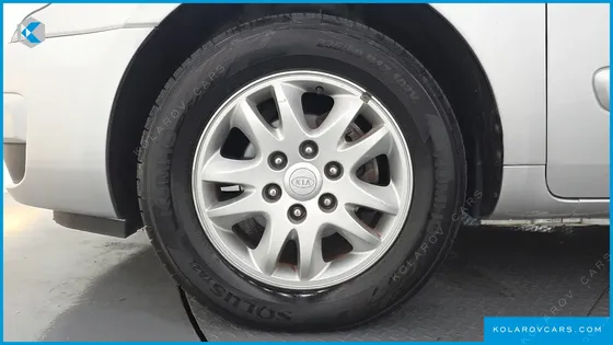 KIA CARNIVAL NEW CARNIVAL GLX