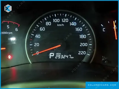 KIA CARNIVAL NEW CARNIVAL GX