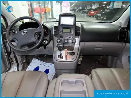 KIA CARNIVAL NEW CARNIVAL GX