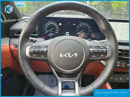 KIA K5 SIGNATURE