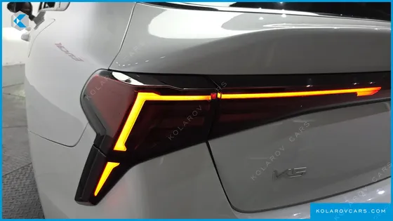KIA K5 SIGNATURE
