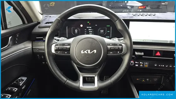 KIA K5 SIGNATURE