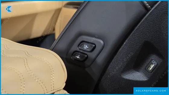 KIA CARNIVAL GASOLINE 9-SEATER SIGNATURE