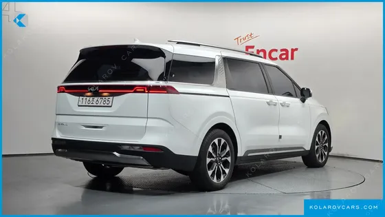 KIA CARNIVAL DIESEL 9-SEATER NOBLESSE