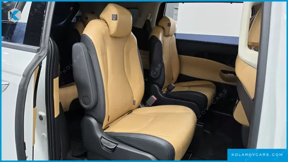 KIA CARNIVAL DIESEL 9-SEATER NOBLESSE