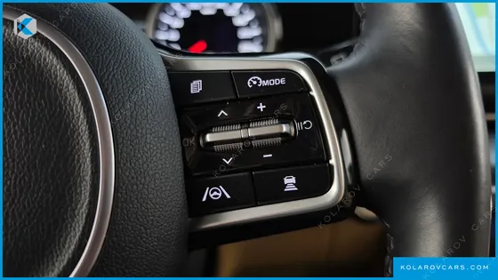 KIA CARNIVAL DIESEL 9-SEATER NOBLESSE