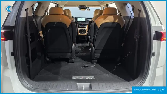 KIA CARNIVAL DIESEL 9-SEATER NOBLESSE