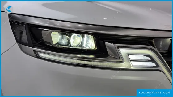 KIA CARNIVAL DIESEL 9-SEATER NOBLESSE