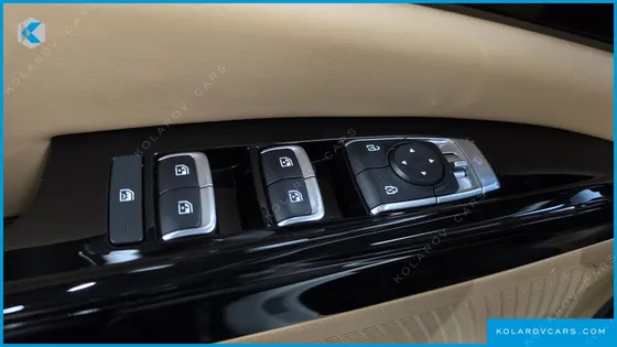 KIA CARNIVAL DIESEL 9-SEATER NOBLESSE
