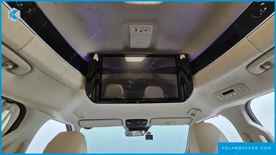 KIA CARNIVAL GASOLINE 7-SEATER HI-LIMOUSINE