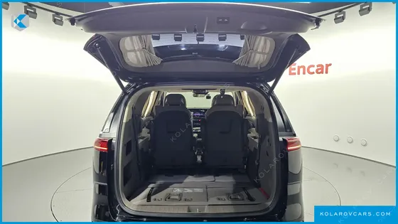 KIA CARNIVAL GASOLINE 7-SEATER HI-LIMOUSINE