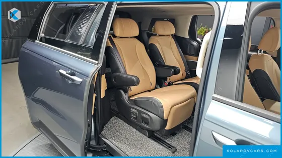 KIA CARNIVAL DIESEL 7-SEATER SIGNATURE