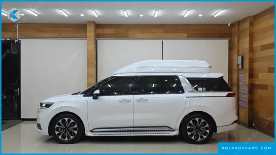 KIA CARNIVAL GASOLINE 9-SEATER HI-LIMOUSINE