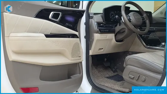 KIA CARNIVAL GASOLINE 9-SEATER HI-LIMOUSINE