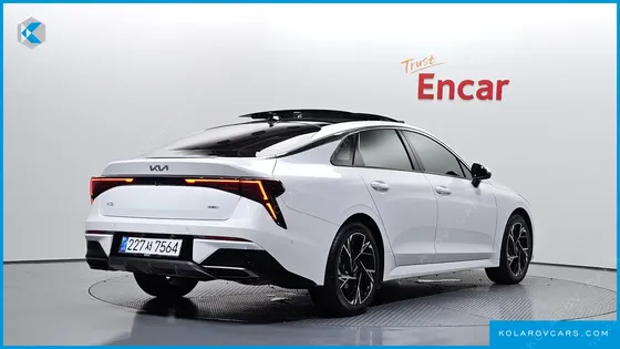 KIA K5 SIGNATURE