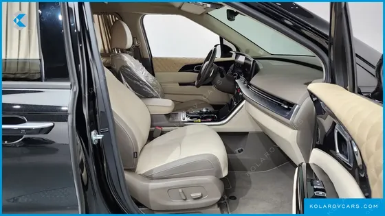 KIA CARNIVAL GASOLINE 9-SEATER HI-LIMOUSINE