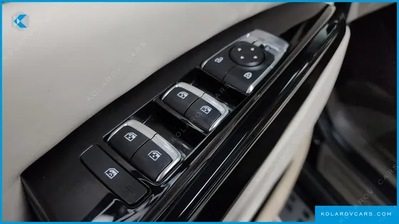KIA CARNIVAL GASOLINE 9-SEATER HI-LIMOUSINE