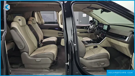KIA CARNIVAL GASOLINE 9-SEATER HI-LIMOUSINE