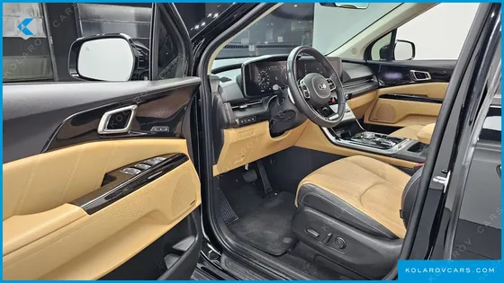 KIA CARNIVAL GASOLINE 9-SEATER SIGNATURE