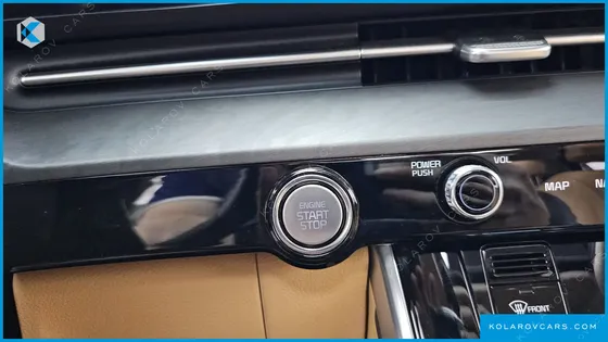 KIA CARNIVAL GASOLINE 9-SEATER SIGNATURE