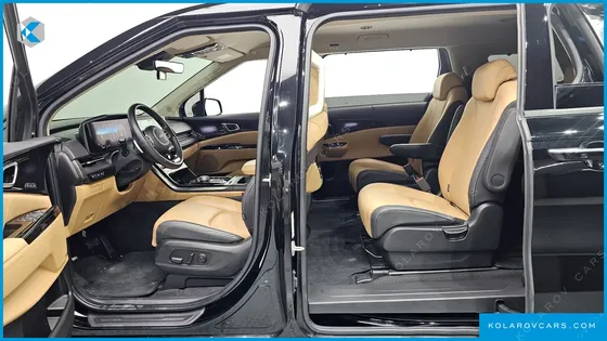 KIA CARNIVAL GASOLINE 9-SEATER SIGNATURE