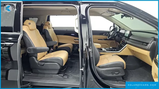 KIA CARNIVAL GASOLINE 9-SEATER SIGNATURE
