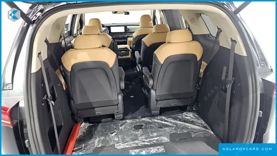 KIA CARNIVAL GASOLINE 9-SEATER SIGNATURE