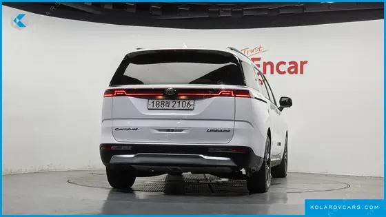 KIA CARNIVAL DIESEL 7-SEATER SIGNATURE