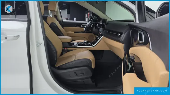 KIA CARNIVAL DIESEL 7-SEATER SIGNATURE