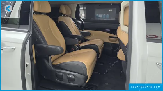 KIA CARNIVAL DIESEL 7-SEATER SIGNATURE