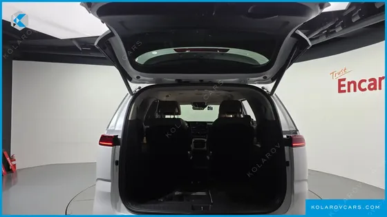 KIA CARNIVAL DIESEL 7-SEATER SIGNATURE