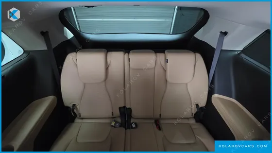 KIA CARNIVAL DIESEL 7-SEATER SIGNATURE