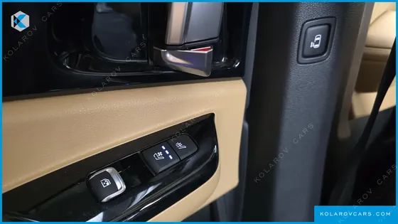 KIA CARNIVAL DIESEL 7-SEATER SIGNATURE