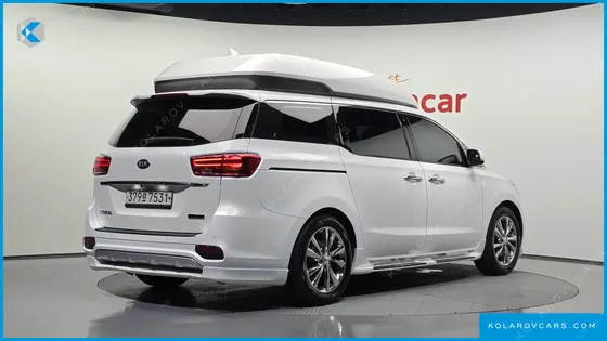 KIA CARNIVAL GASOLINE 7-SEATER HI-LIMOUSINE