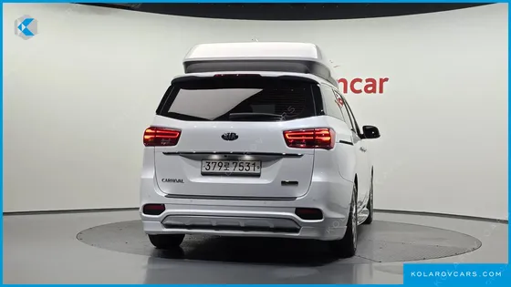 KIA CARNIVAL GASOLINE 7-SEATER HI-LIMOUSINE
