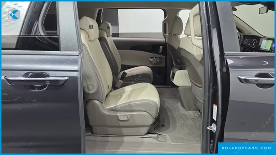 KIA CARNIVAL DIESEL 9-SEATER PRESTIGE