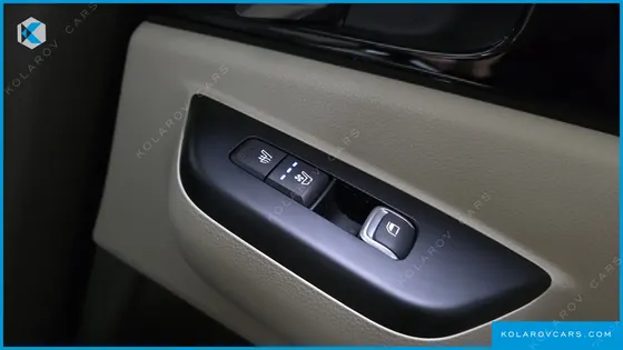KIA CARNIVAL DIESEL 9-SEATER PRESTIGE