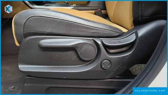 KIA CARNIVAL GASOLINE 9-SEATER PRESTIGE