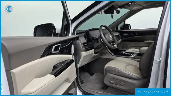 KIA CARNIVAL DIESEL 9-SEATER SIGNATURE