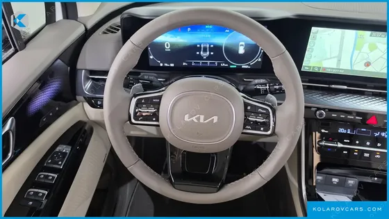 KIA CARNIVAL GASOLINE 7-SEATER HI-LIMOUSINE