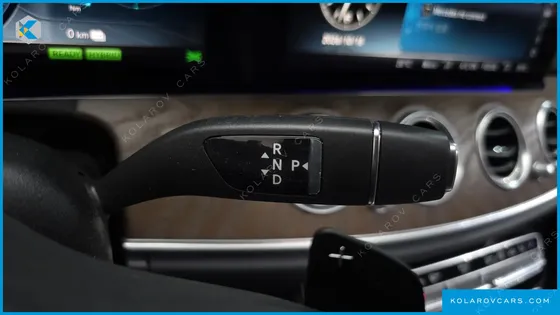 MERCEDES E-CLASS E300E 4MATIC EXCLUSIVE